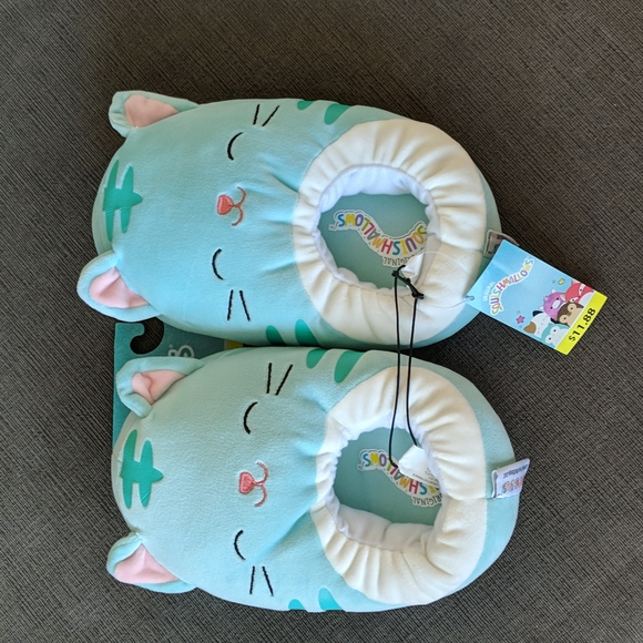 Squishmallows Other - Squishmallows Slippers